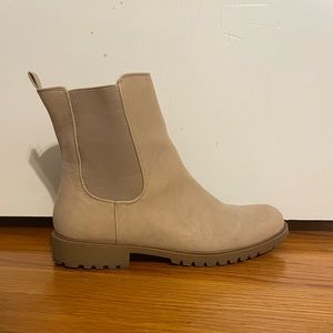WORN TWICE. Size 11 light tan Loft boots